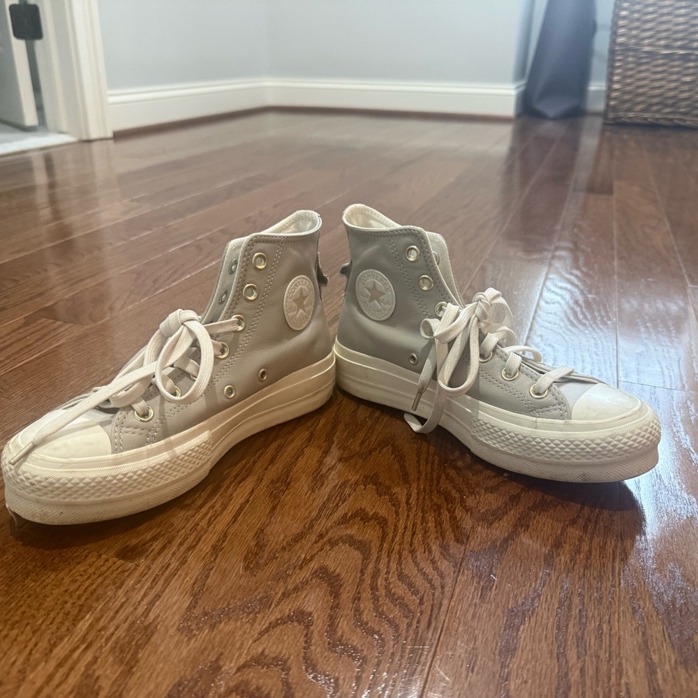 Classic High-Top Kids Sneakers - Cream
